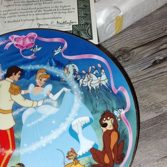 Cinderella's Wish Come True~ LE Brandford Exchange Musical Memories  Plate Frame - Picture 5 of 8